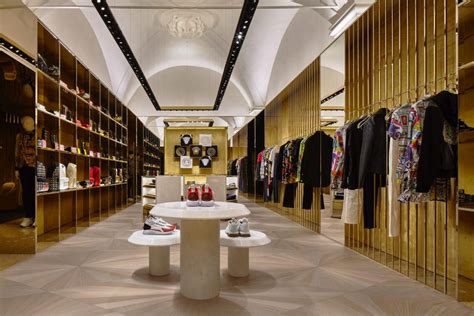 versace service centre uk